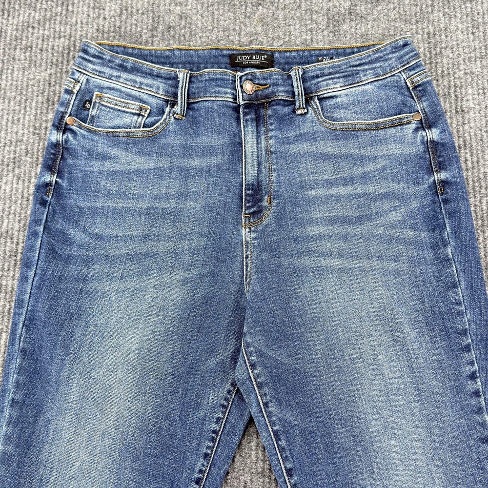 Judy Blue Slim Fit Jeans Women 15/32 Blue Medium Wash Straight Leg Stretch Denim - Picture 2 of 16